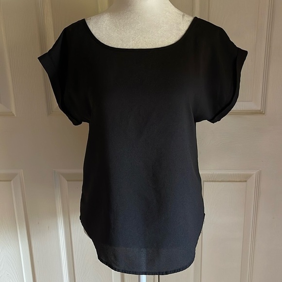Hot Tempered Don’t Be Afraid Black Cuffed Short Sleeve Back Zip Sheer Top - Picture 1 of 6